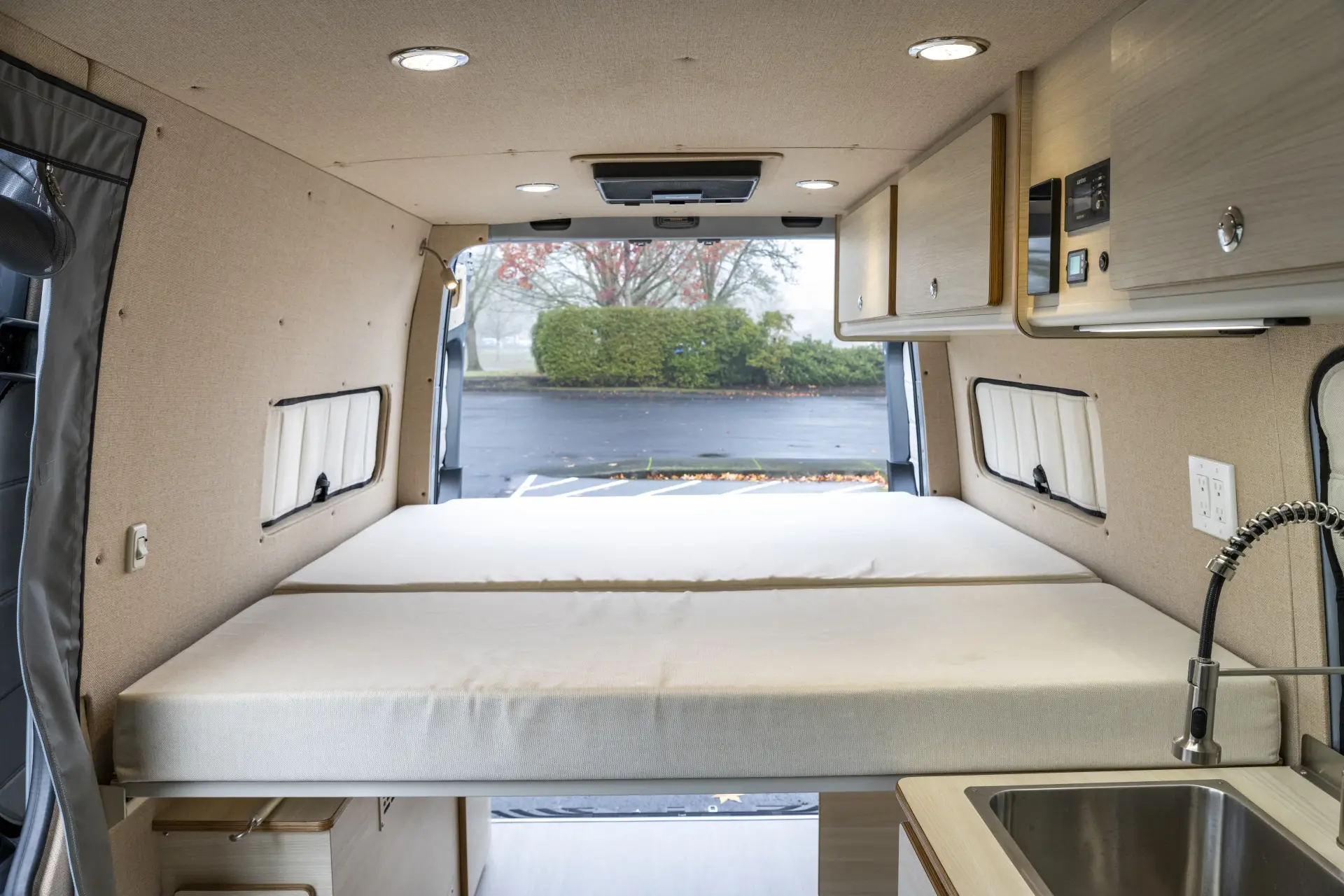 Jackson Lake Featured Interior
